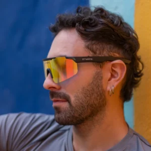 Flow Black Photochromic Red Revo Man